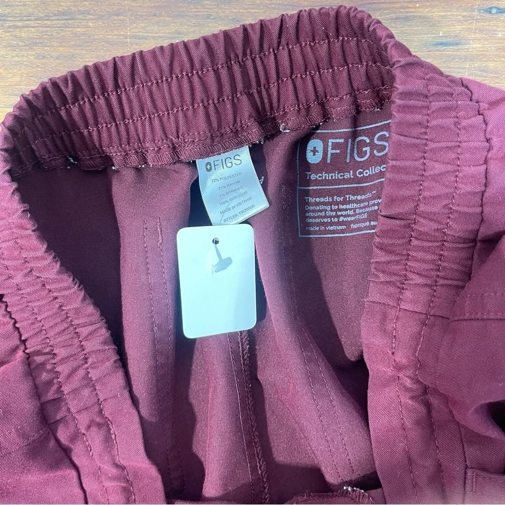 Figs Red Cargo scrub Pants technical collection Fit medium